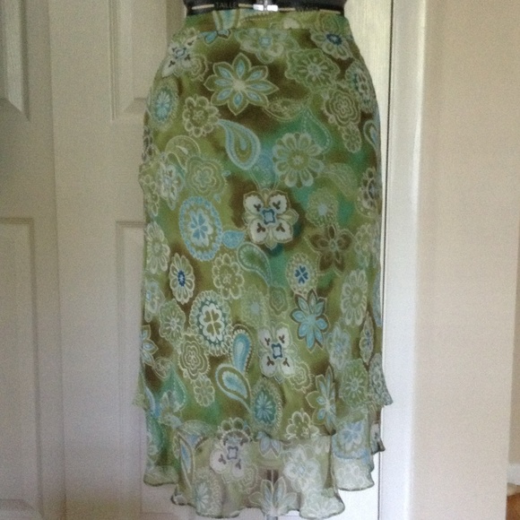 NY City Design Co. Tiered Silk Floral Print Skirt - Picture 3 of 7